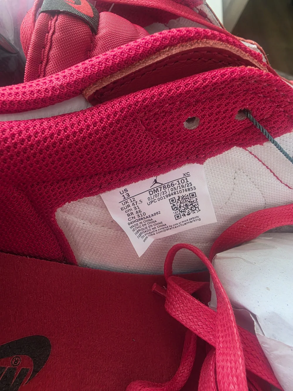 Travis Scoot x Nike Low-Top Sneakers in Red, White & Black - Picture 5 of 7